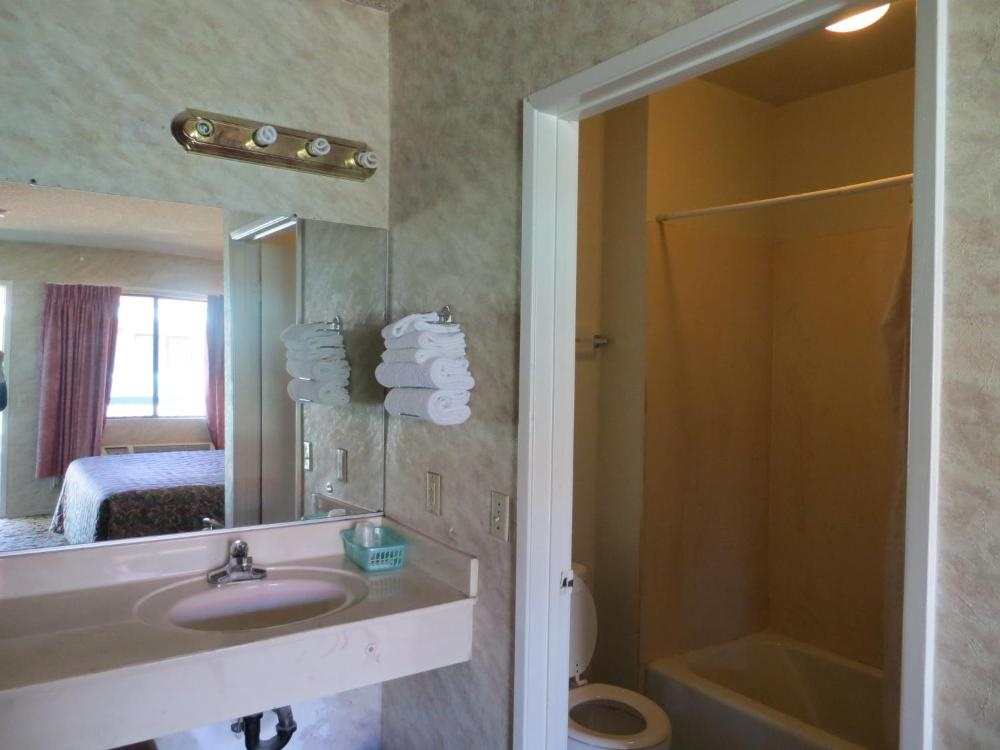 Bristol Motel Main image